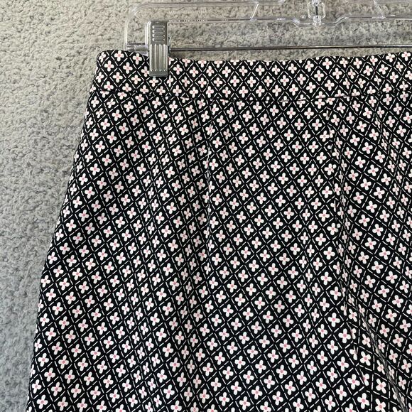 J Jill Capri Pants 12 Black Minimalist Stretchy Geometric Flower All-Over Career - Picture 11 of 13